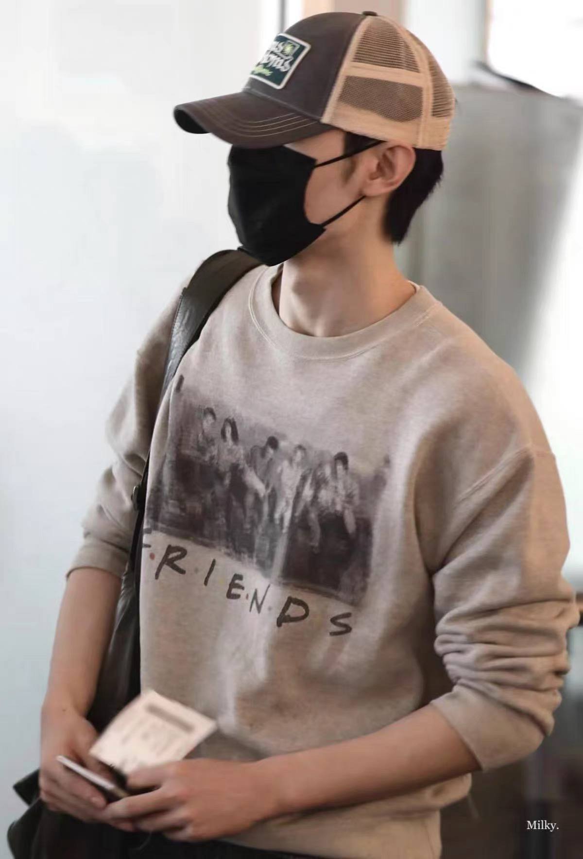 Cонхун ENHYPEN | Cвитшот FRIENDS | S-XL (CLO-EN-SWEAT-SUNG)