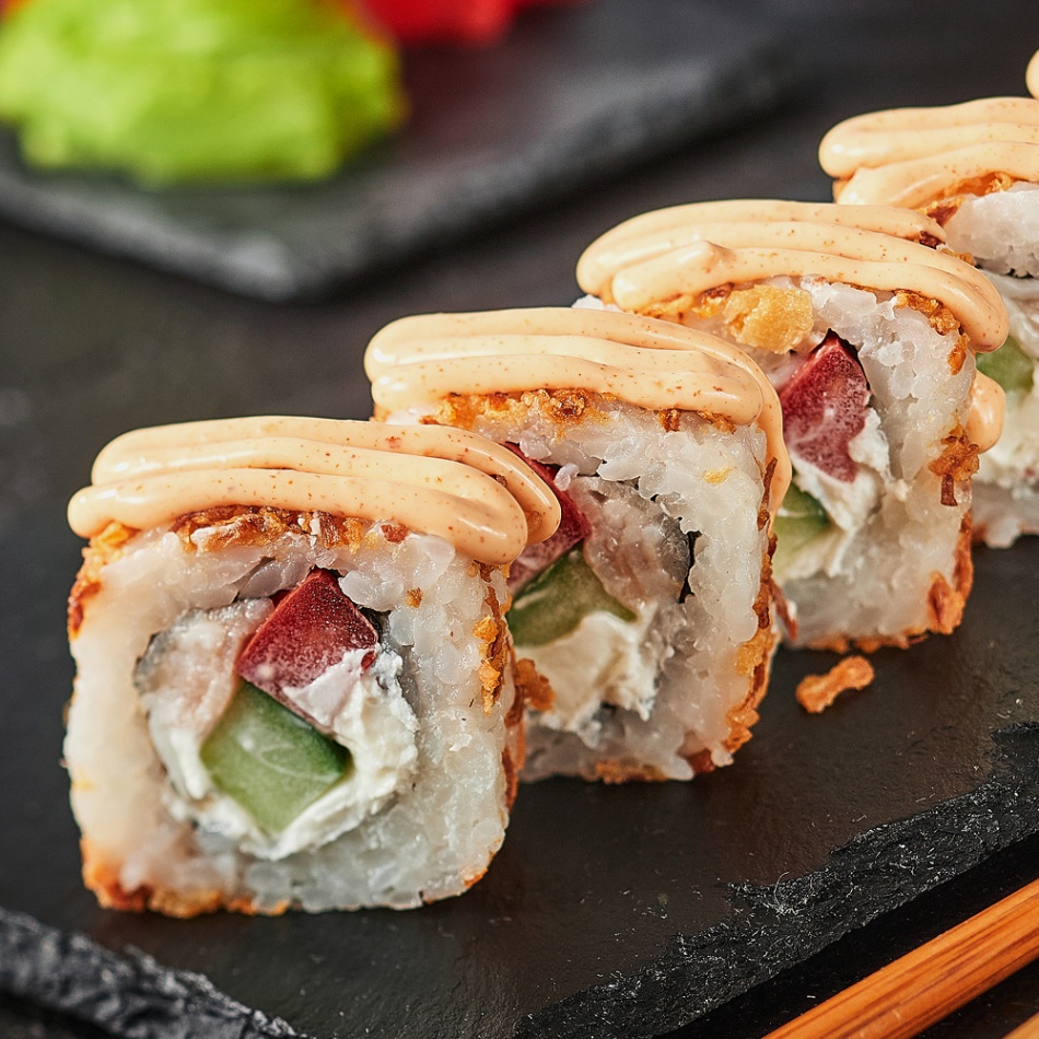 Ролл Спайси Беконио  