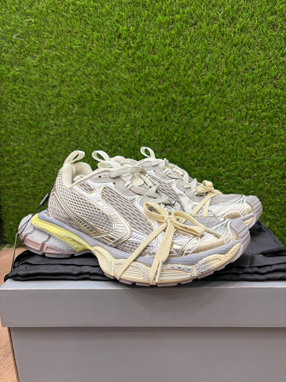 КР10 Кроссовки Размер 41