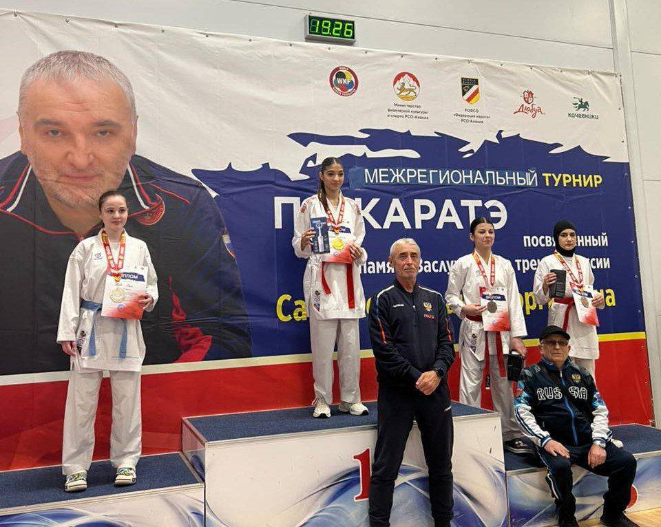 Каратисты Дагестана добыли 27 медалей на турнире во Владикавказе, сообщает пресс-служба Минспорта РД