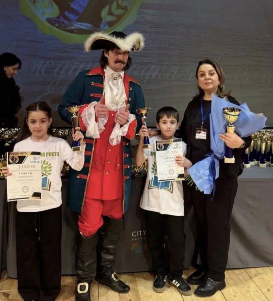 Школьники из Дагестана Марьям Банбатова и Умар Магатов стали победителями IV Международной олимпиады по ментальной арифметике и английскому языку «Кубок Петра I», проходившей в Санкт-Петербурге