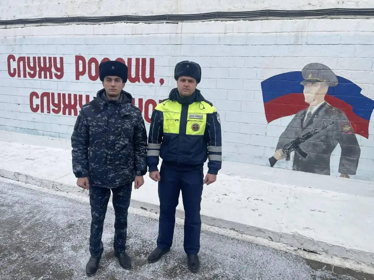 В Дагестане сотрудники полиции помогли спасти водителя большегруза с признаками инфаркта