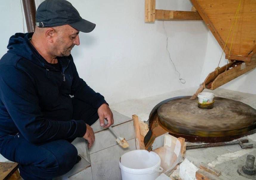 Дагестанец восстановил в горах водяную мельницу 18 века