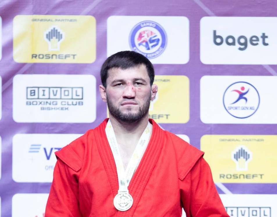 Дагестанец Абусупьян Алиханов стал двукратным чемпионом мира по боевому самбо