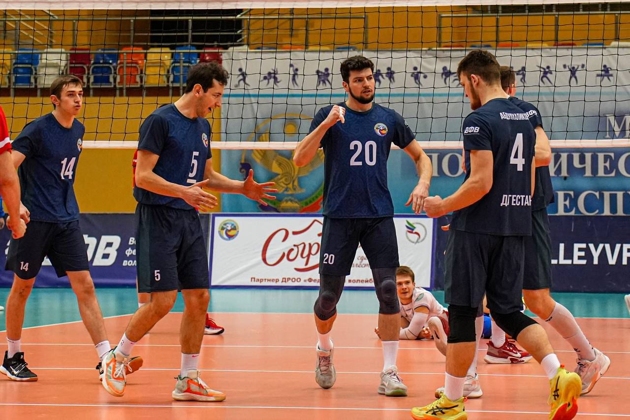 Дагестанские волейболисты набрали очки в домашнем туре чемпионата России