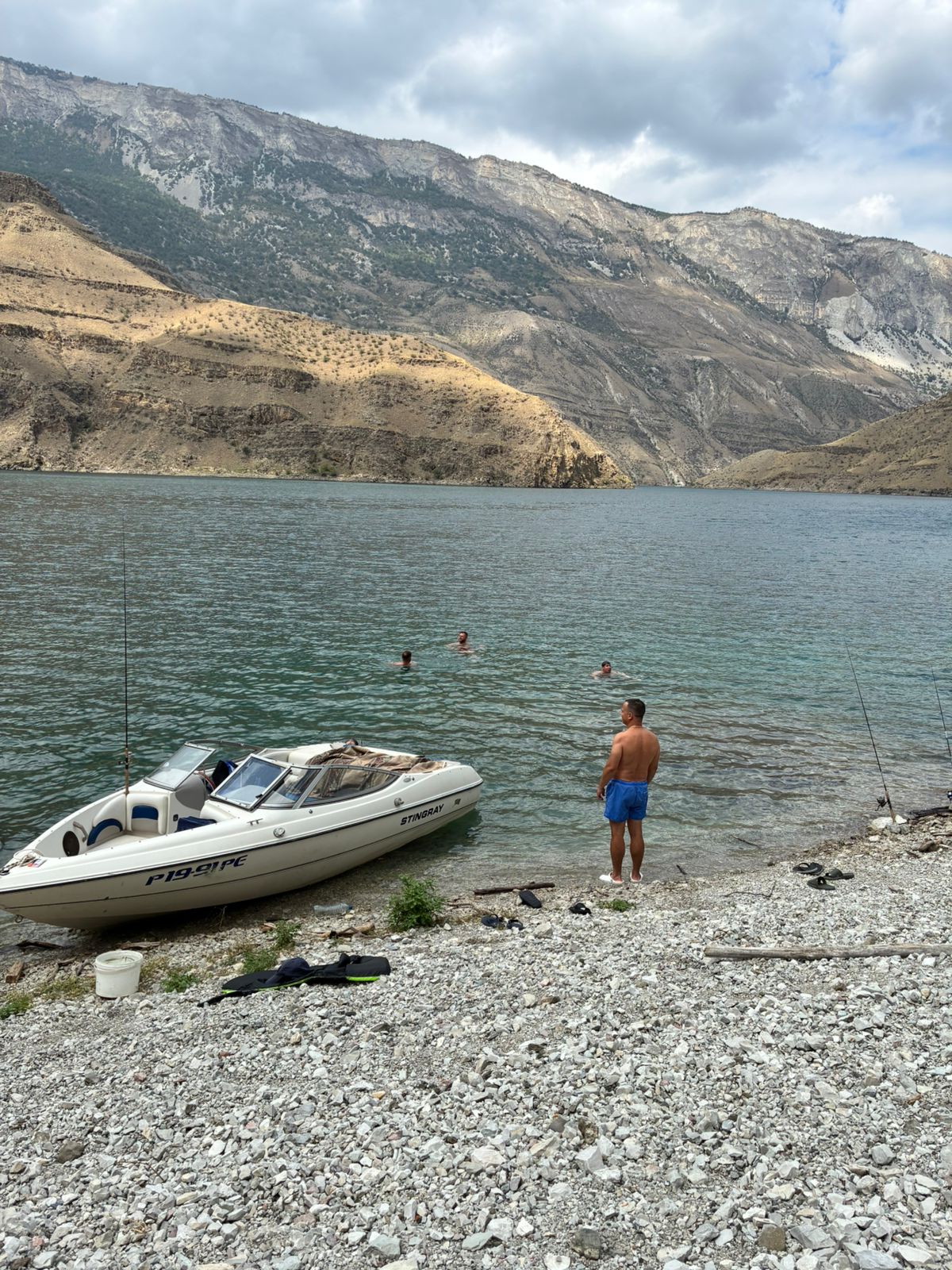 Рыбалка на Чиркейском водохранилище и каньоне (с катером)