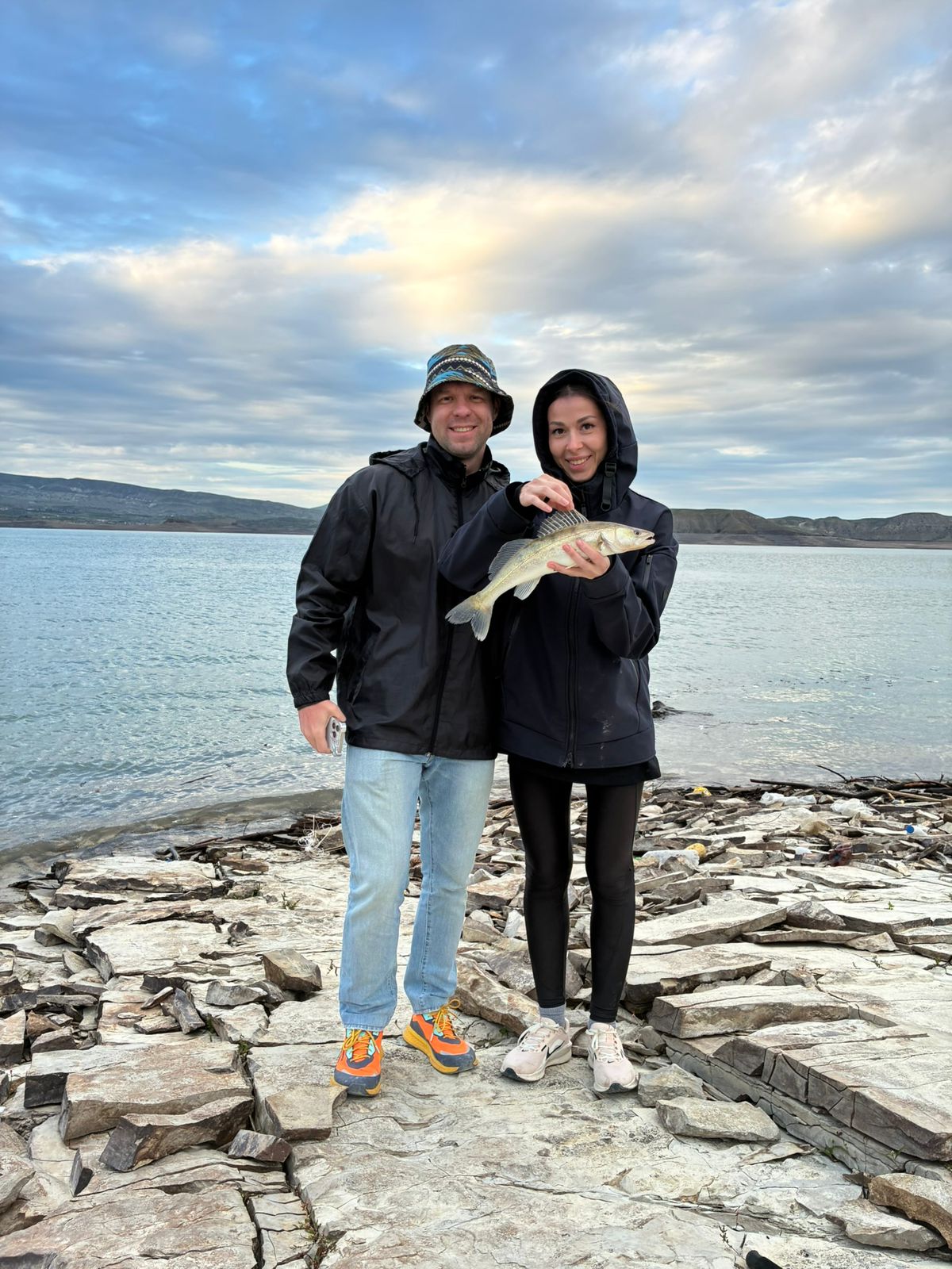 Рыбалка на Чиркейском водохранилище и каньоне (с катером)