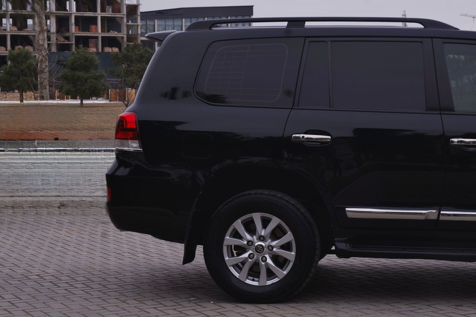Toyota Land Cruiser 2013