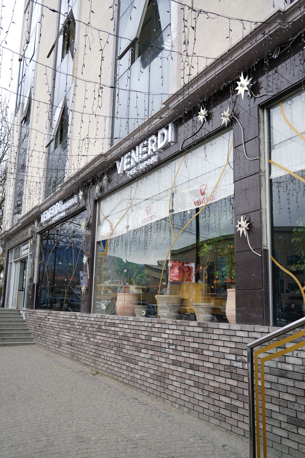 Ресторан "Venerdi" Махачкала ул. Дахадаева 138