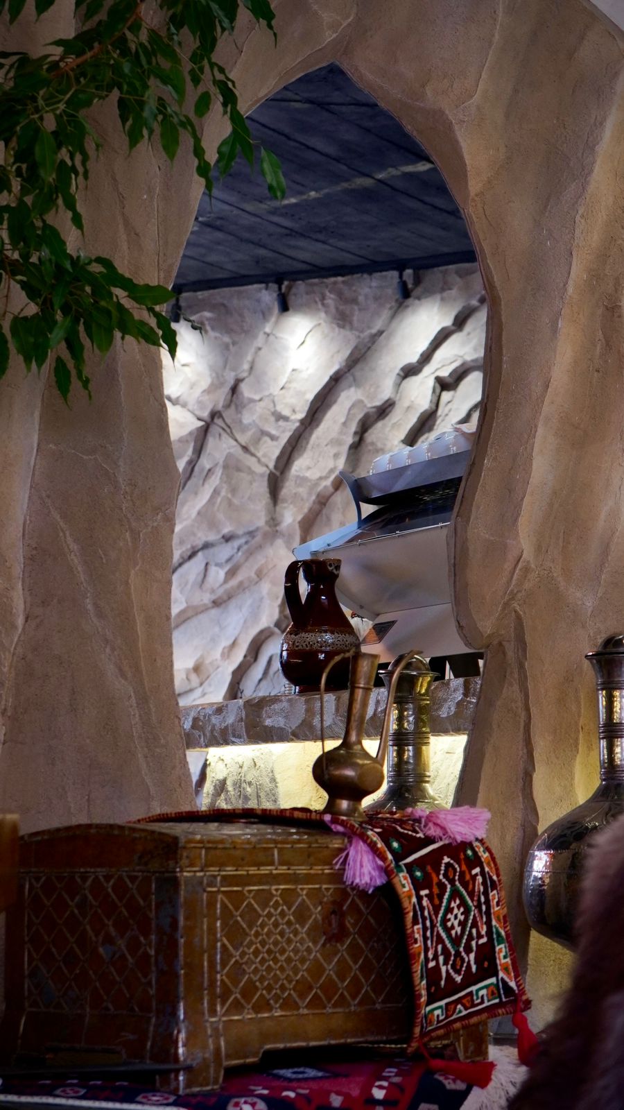 Кафе "Годекан" с. Гуниб ул. Имама Шамиля 3б