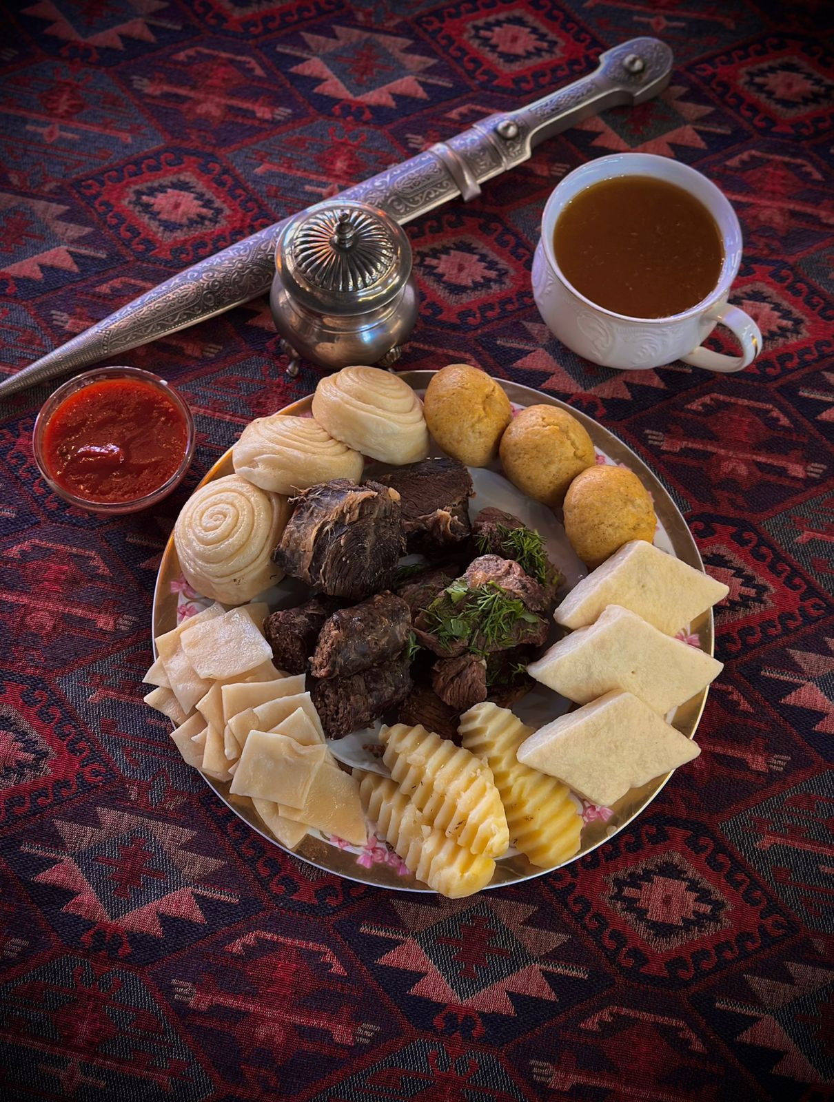 Кафе "Годекан" с. Гуниб ул. Имама Шамиля 3б