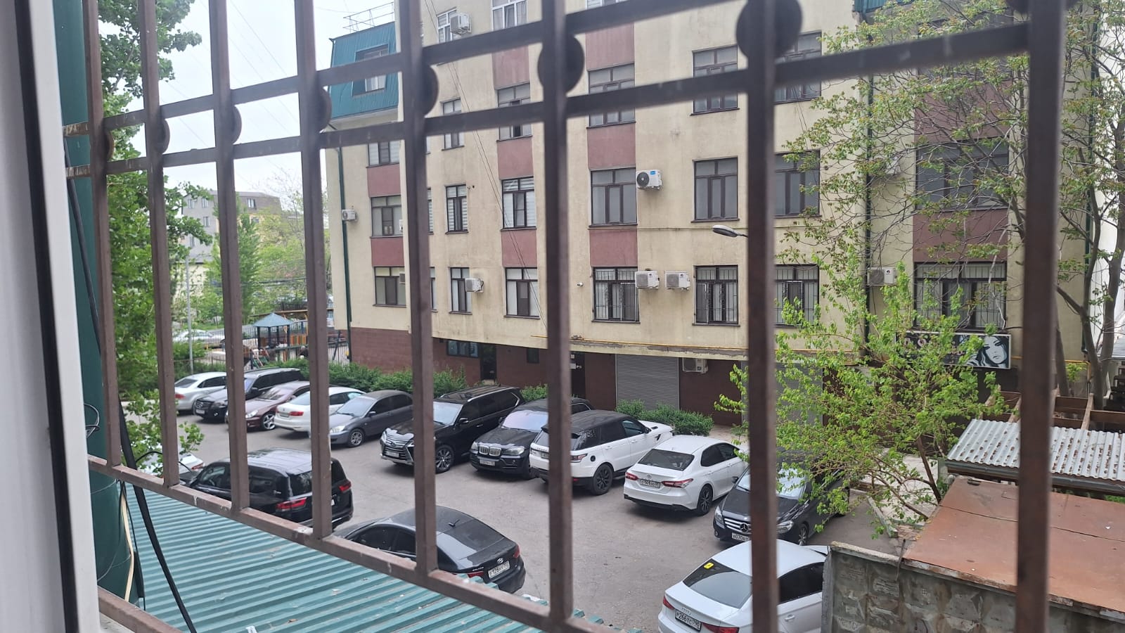 Махачкала  ул. Расула Гамзатова 18