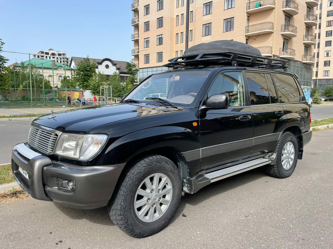 Toyota Land Cruiser 100