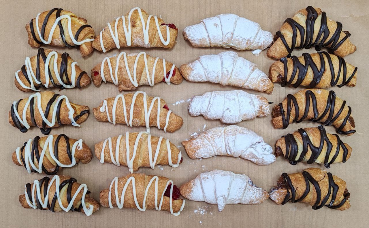 сет 6. 20 круассанов из слоеного теста