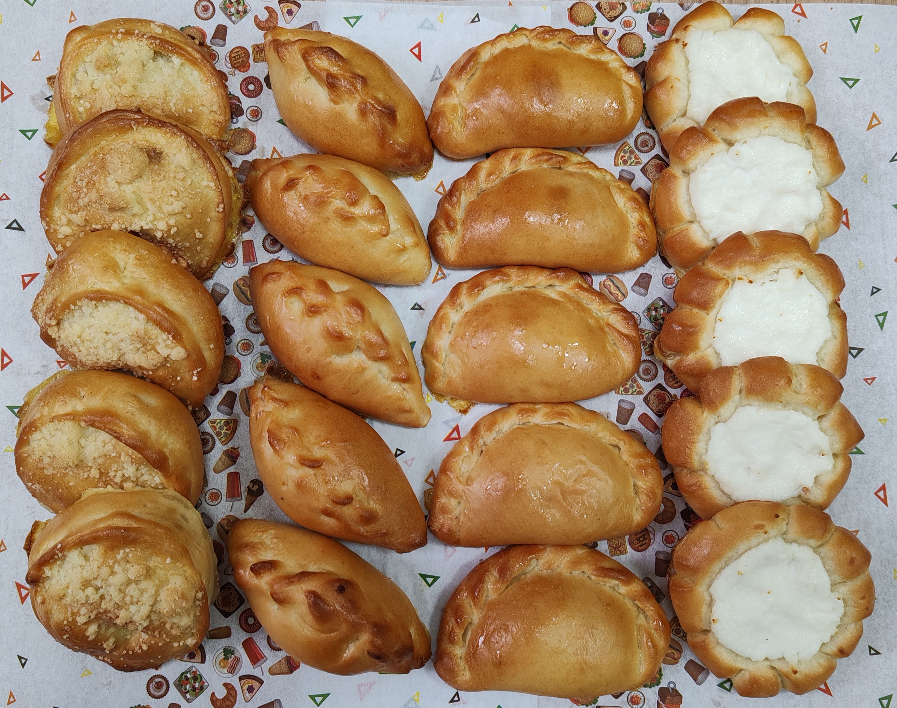 сет 3. 20  сладких пирожков из дрожжевого теста