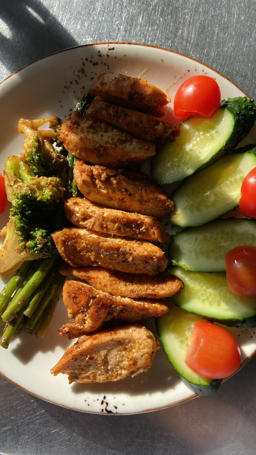 Куриное филе с овощами