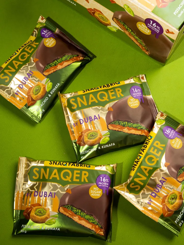 SNAQ FABRIQ Протеиновое печенье в шоколаде SNAQER "Фисташка и кунафа", 45гр
