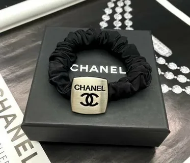 Резинка для волос 1шт. (Prada и Chanel)