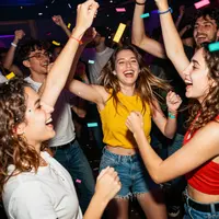 احتفال مبهج