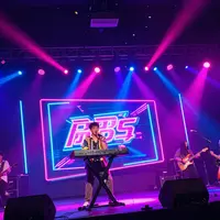 کنسرت پاپ دهه ۹۰