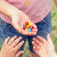 Игривые жесты