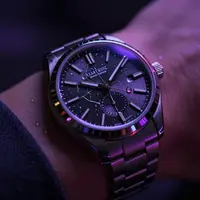 Jam tangan mewah pecah