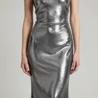 لباس نقره‌ای متالیک