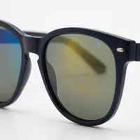 Gafas de sol elegantes