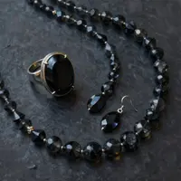 جواهرات سنگ سیاه