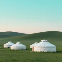 Iurte nel paesaggio