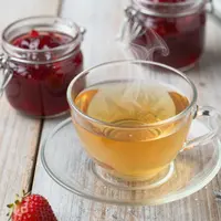 چای گیاهی و مربا