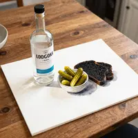 Водка и соленые огурцы