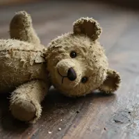 اسباب‌بازی‌های شکسته