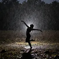雨のダンス