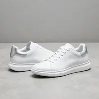 Кроссовки и обувь