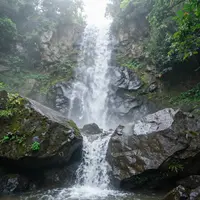 Туманный водопад