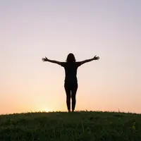 خوددوستی و استقلال