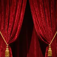 Červené Sametové Závěsy