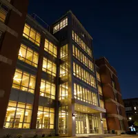 קמפוס מודרני