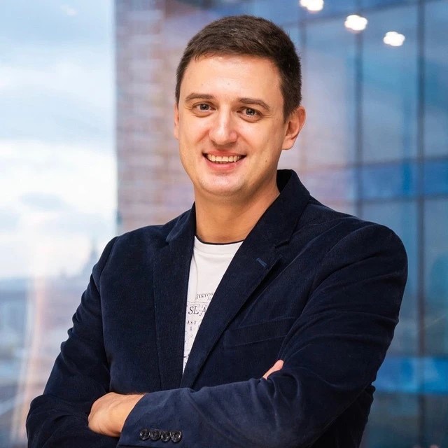 Михаил Левин