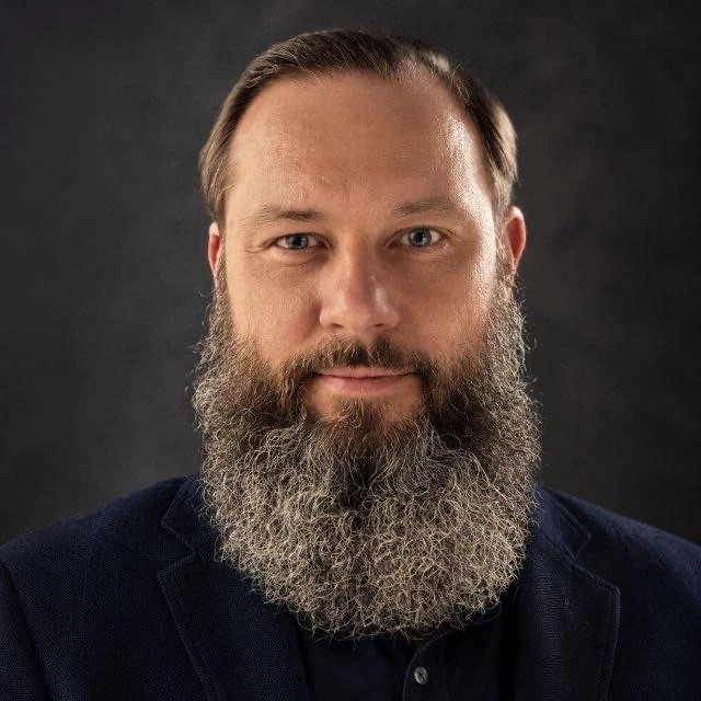 Александр Сергеев
