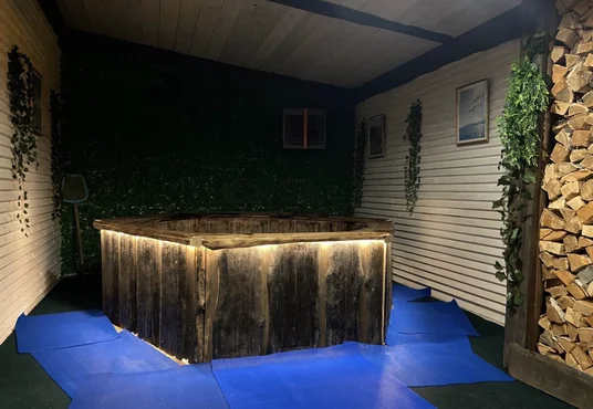 Основной зал