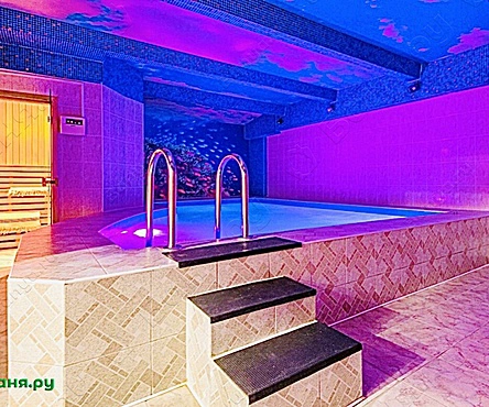 Бoльшoй зал с бассейном