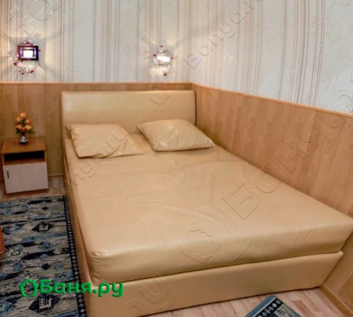 Зал с бассейном