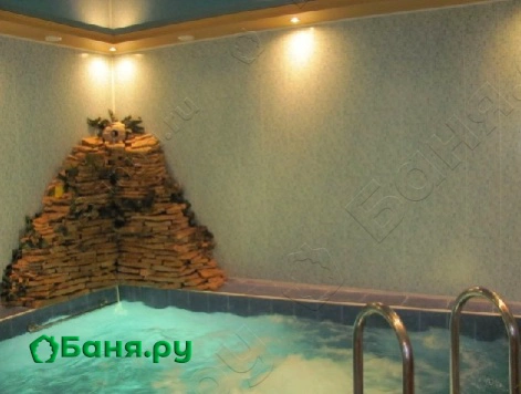 Основной зал