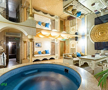 Основной зал