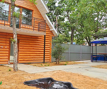 Коттедж с приватной территорией