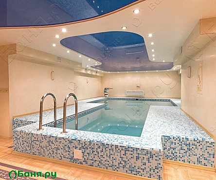 Основной зал