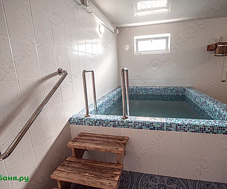 Основной зал