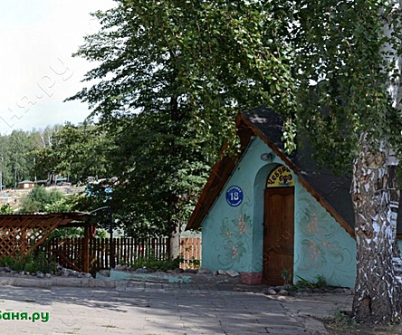 Домик  Чебурашка